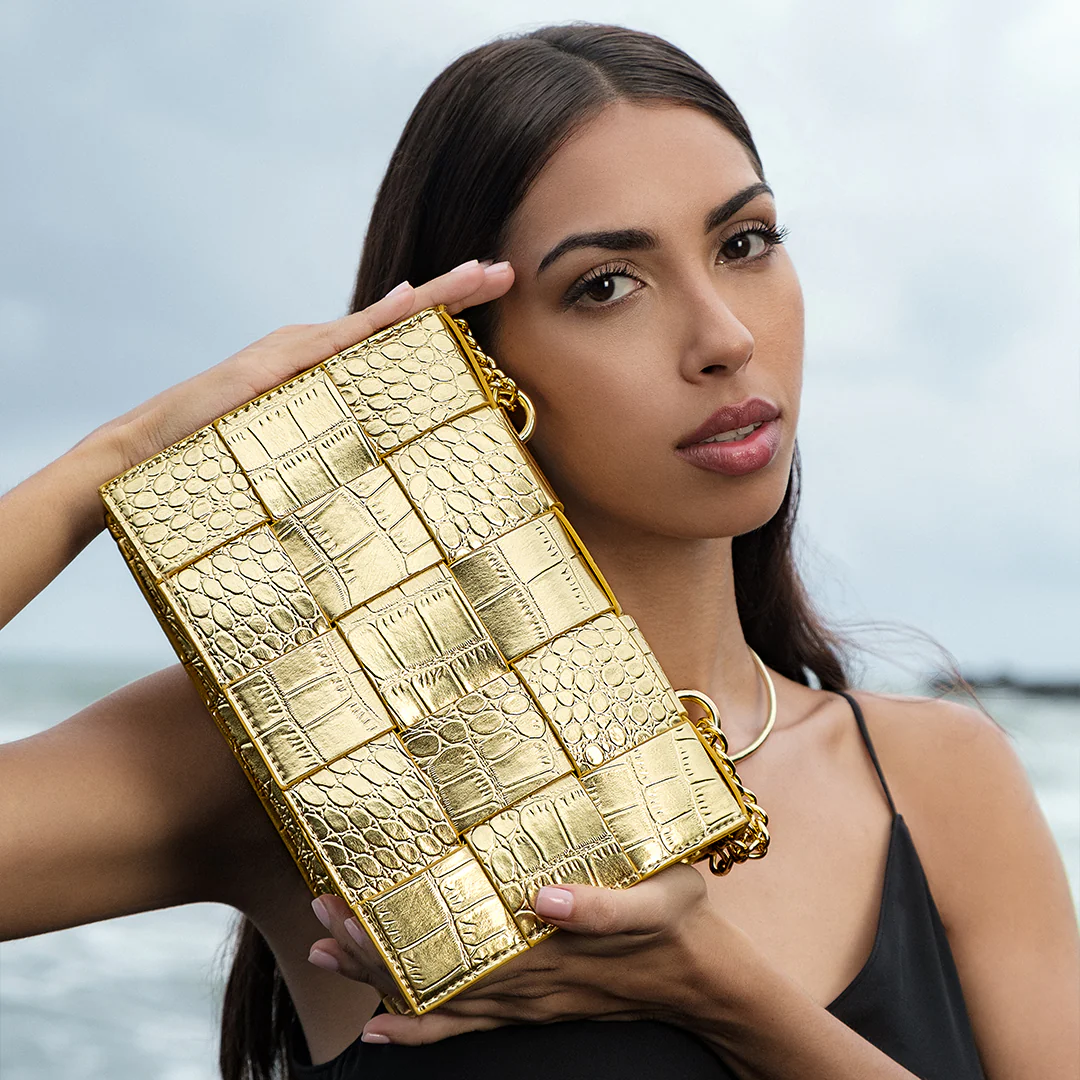 Crocodile Pattern Crossbody Bag - Image 6