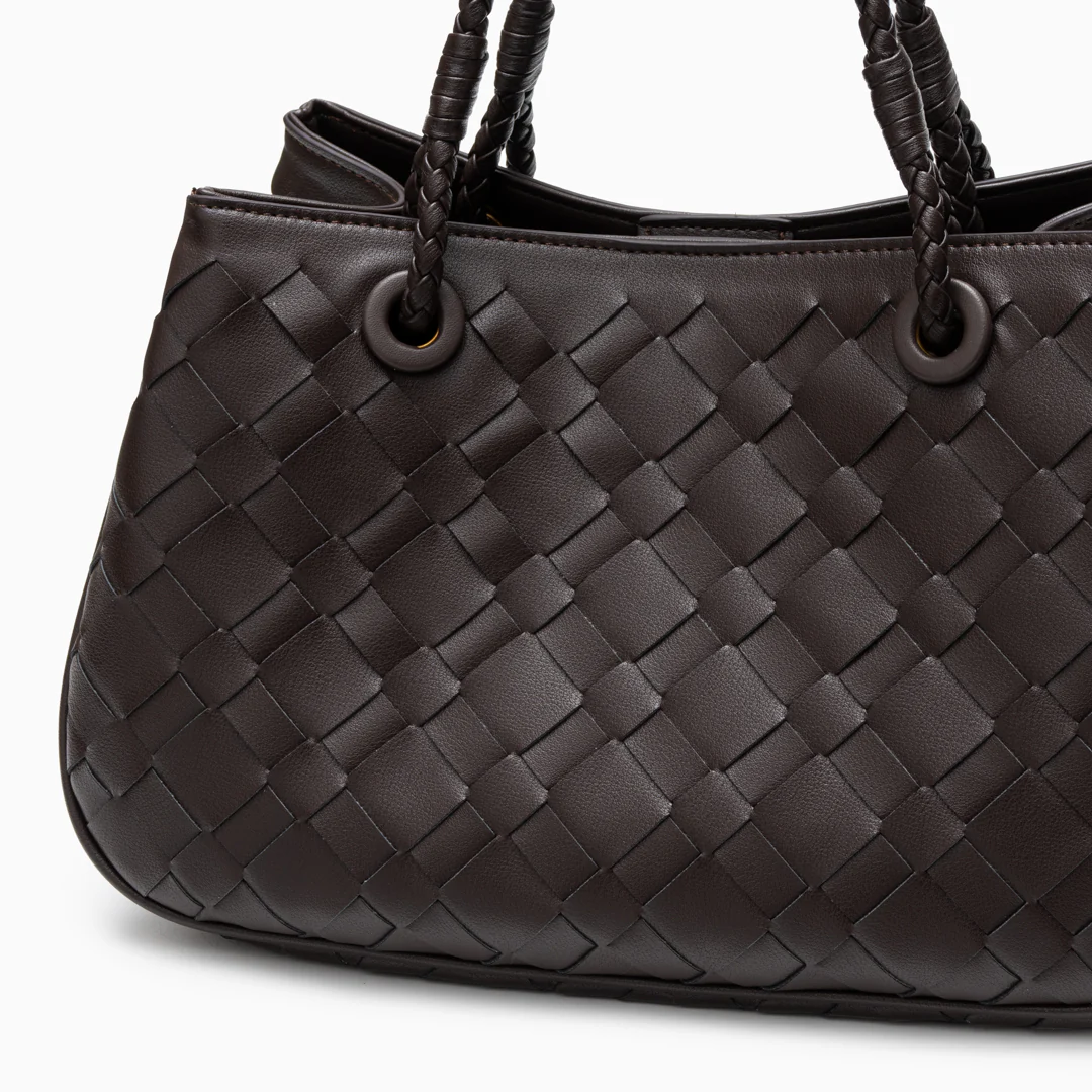 Noire Weave Shoulder Bag - Image 10