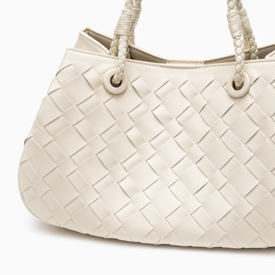 Noire Weave Shoulder Bag - Image 14